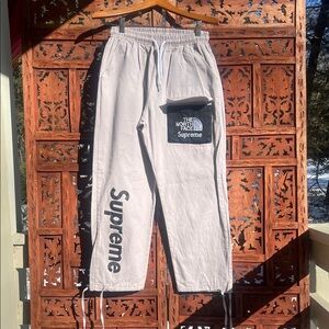 NWOT Auth The North Face Supreme Men's Gray Joggers L